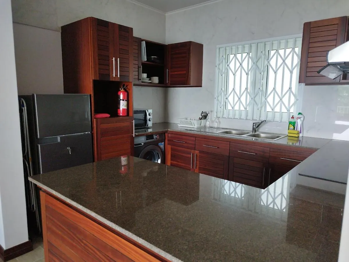 Crystal Shores Self Catering Apartments - Beau Vallon, Seychelles Beau Vallon