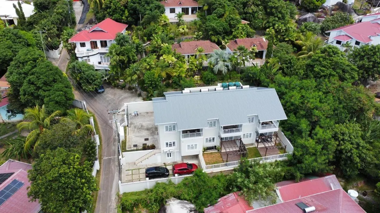 Crystal Shores Self Catering Apartments - Beau Vallon, Seychelles Beau Vallon  0*, Beau Vallon (Mahe) Seychelles